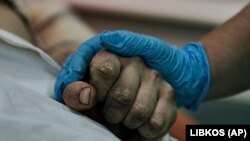 Досі День медичного працівника в Україні відзначався в третю неділю червня