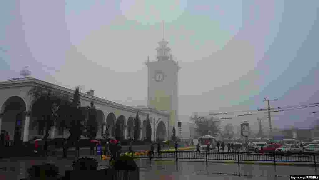 На Симферопольском железнодорожном вокзале  