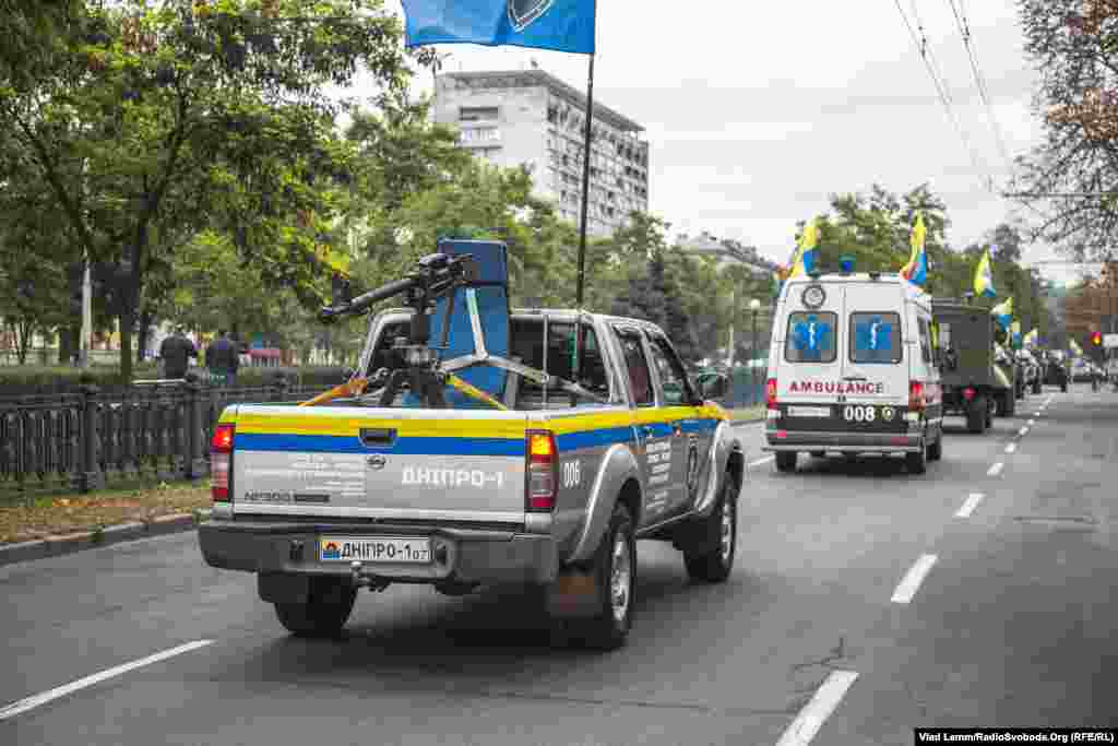 Пікап полку «Дніпро-1» зі встановленим крупнокаліберним кулеметом