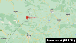 Польські ЗМІ раніше повідомляли, що двоє людей загинули 15 листопада після влучання ракети в Пшеводуві, польському селі поблизу кордону з Україною