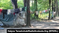 Тимчасовий ромський табір, розташований за 30 кілометрів від Львова