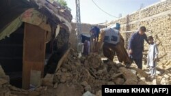 په هرنايي کې زلزلې د یوه کور دېوالونه چپه کړي