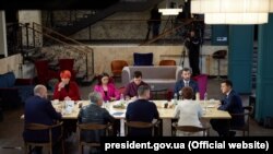 Президент України Володимир Зеленський під час пресмарафону «30 запитань президенту України»