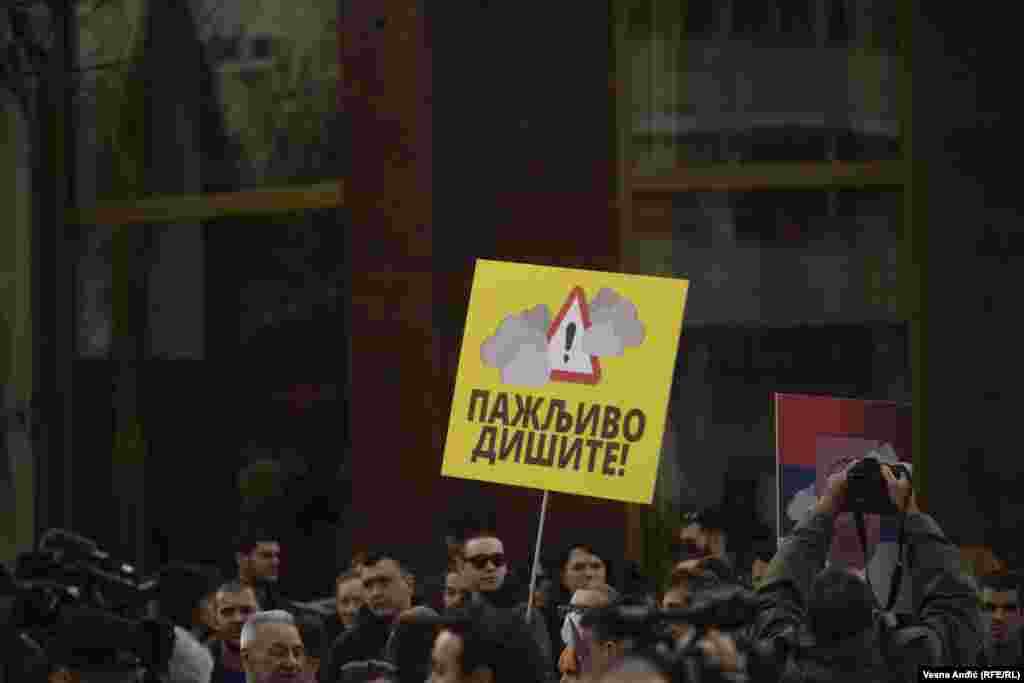 Zaštitnik građana utvrdio je u februaru 2021. nepravilnosti u radu Ministarstva zaštite životne sredine kada je reč o nadzoru i merama protiv odgovornih za kvalitet vazduha u Srbiji. Kontrola rada ministarstva pokrenuta je jer "u dužem vremenskom periodu nije sprovelo nijednu konkretnu meru" povodom žalbi građana na prekomernu zagađenost.