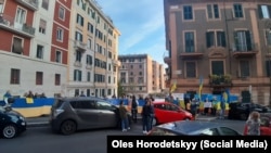 Пікет українців