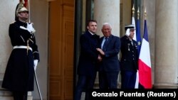 Емманюель Макрон заявив, що учасники підтвердили відданість спільній роботі над умовами для тривалого та міцного миру в Україні. Фото ілюстративне