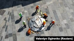 Юрій Савчук: «Момент демонтажу імперії, символу радянщини, який відкриває нам перспективу не тільки на чудові краєвиди Дніпра, а на життя в новій, вільній сім’ї європейських народів»