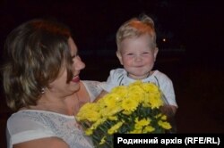 Михаїл Панкін разом з мамою Іриною. Фото – з архівів родини