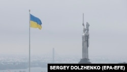 «Стійкий перехід середньодобової температури повітря через 0°С у бік зниження відбувся в Києві 19 листопада»