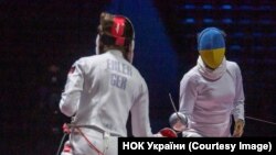 Українські фехтувальники вже вибороли дві золоті нагороди. Крім Джоан-Фейбі Бежури також чемпіонкою стала Ольга Харлан