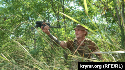 Запорізька обл. Аеророзвідник Дніпропетровської ОБр ТРо ЗСУ «Юрист» запускає дрон Mavic. Серпень 2023