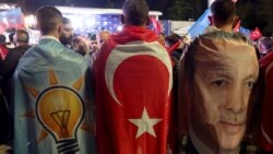 Уйдет ли динозавр? Уйдет ли динозавр?