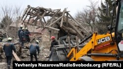 Про обстріли своїх регіонів також повідомляли голови Дніпропетровської, Запорізької та Херсонської областей. Зокрема, на Запоріжжі відомо про руйнування двох житлових будинків (ілюстраційне фото від 29 грудня 2023 року)