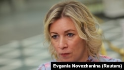 Слова президента Франції Емманюеля Макрона про ймовірність надсилання західних військ в Україну, Захарова назвала «небезпечною і агресивною риторикою»