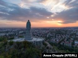 Alyosha's monument photographed at sunrise in 2022