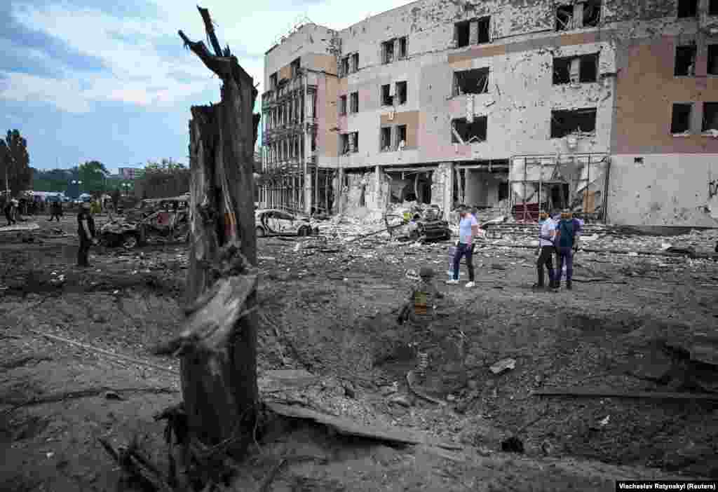 UKRAINE-CRISIS/ATTACK-ZAPORIZHZHIA