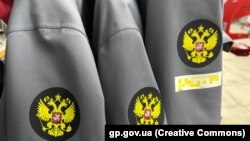 За даними слідства, на продукцію наносили маркування «одного з відомих італійських брендів»