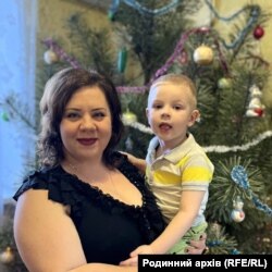 Михаїл Панкін разом з мамою Іриною. Фото – з архівів родини