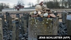 Один із меморіалів у Бухенвальді