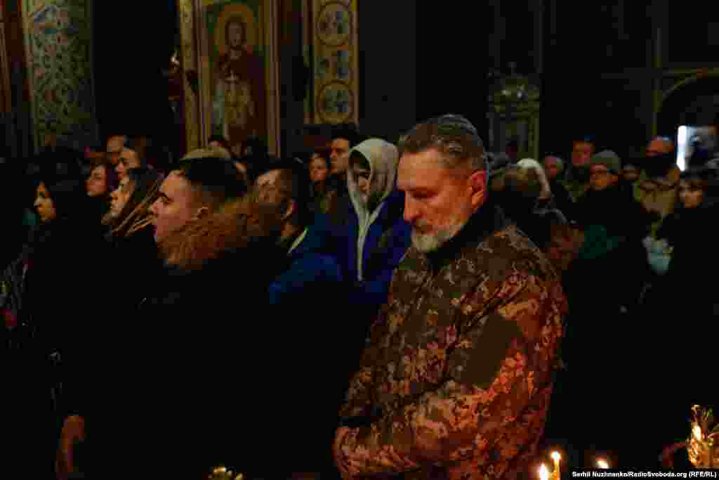 До 2019 року був старшим кулеметником у бригаді швидкого реагування Національної гвардії України «Рубіж»