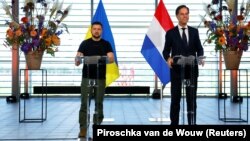 Президент України Володимир Зеленський і прем’єр-міністр Нідерландів Марк Рютте (праворуч). Ейндховен, Нідерланди, 20 серпня 2023 року