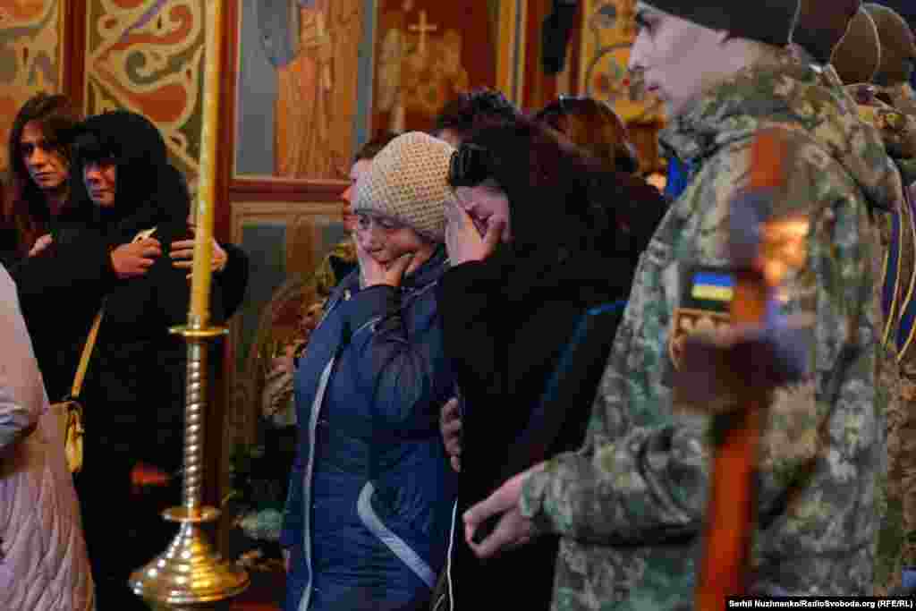 Анастасія Мар'янчук була студенкою-японісткою. Вона мріяла полетіти в «країну вранішнього сонця», щоб все побачити на власні очі.