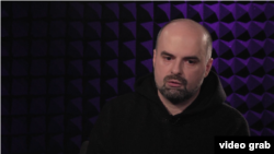 Максим Притуляк розповідає про свій новий проєкт «Школа ветеранів» Радіо Донбас Реалії