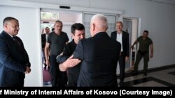 Kosovski policajci tokom susreta sa ministrom unutrašnjih poslova