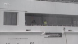 Яхта "Шехерезада" в порту города Каррара, Италия Яхта "Шехерезада" в порту города Каррара, Италия