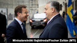 Після переговорів з Крістерссоном угорський прем’єр Віктор Орбан заявив про підписання угоди щодо купівлі чотирьох винищувачів Gripen у Швеції.
