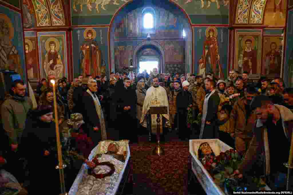 Анастасії було 22 роки, Денису – 38 