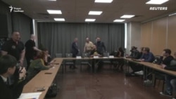 Гиркин грозит выйти из «Клуба рассерженных патриотов» Гиркин грозит выйти из «Клуба рассерженных патриотов»