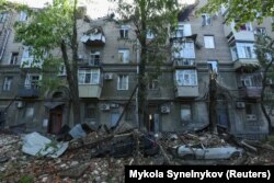 Житловий будинок у Дніпрі, уражений російським ракетним ударом, 19 квітня 2024 року