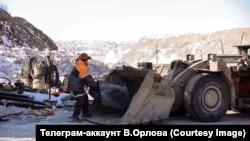 Cпасательные работы на руднике "Пионер".