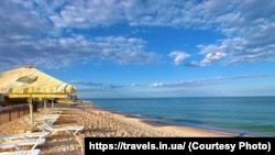 Курорт Кирилівка на узбережжі Азовського моря в Запорізькій області