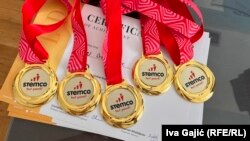 Zlatne medalje koje je Andrej osvojio u Singapuru, 20.6.2024.