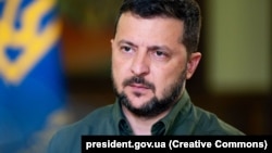 «З амбіціями Путіна, і те, що сьогодні ми бачимо, що він робить все, щоб не зупинити цю війну, – це факт: він буде йти далі», – сказав президент