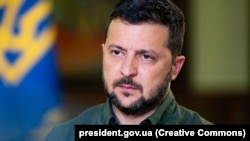 «Попереду два дні активної роботи з країнами з усіх куточків світу, із різними народами, які, проте, об’єднані спільною метою – наблизити справедливий і тривалий мир для України» – написав Володимир Зеленський