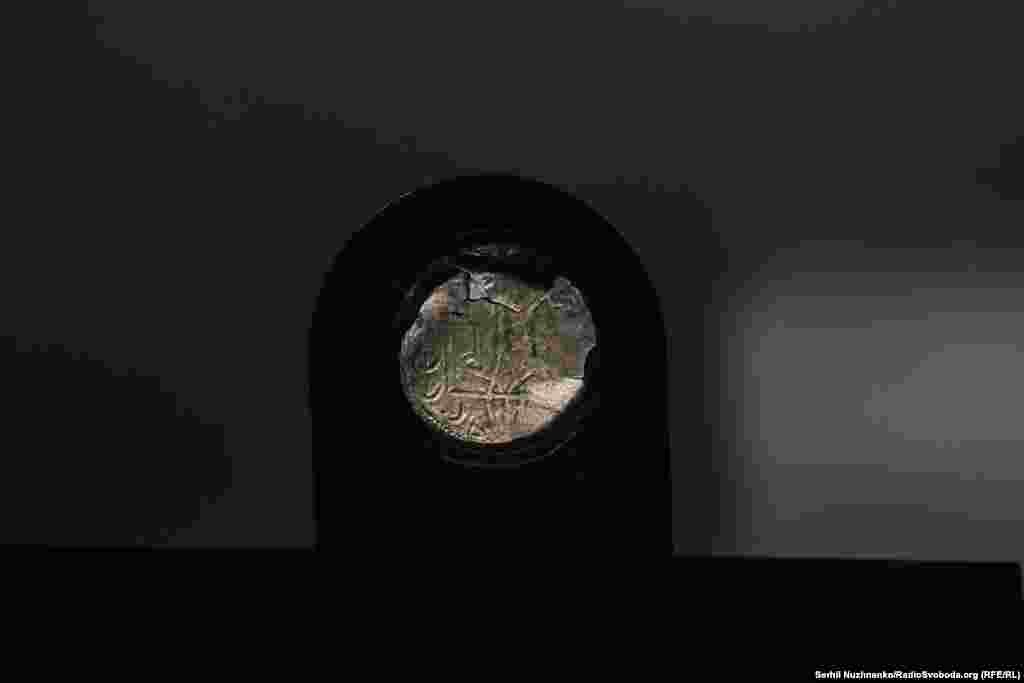 Срібник Київського князя, правителя періоду України-Русі Володимира Великого (988–1015 років). Срібниками науковці називають монети зі срібла, які карбувалися за часів України-Русі. Інша назва – «срібляники»