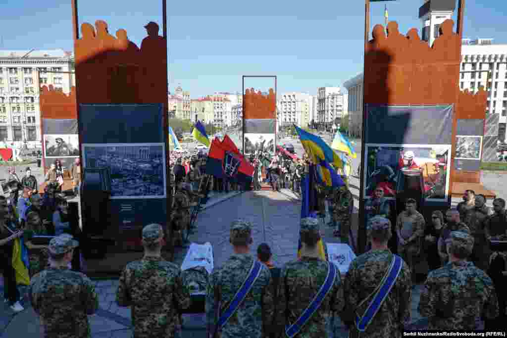 Сергій Коновал («Норд») був командиром 2-ї стрілецької роти 2-го стрілецького батальйону 67-ї окремої механізованої бригади ЗСУ. Тарас Петришин із позивним «Химера» був його заступником