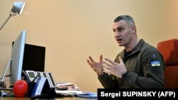 Віталій Кличко повідомив про ймовірне потрапляння уламків БПЛА