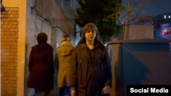 لیلا نقدیپری سال گذشته نیز به دلیل حمایت از اعتراضات سراسری احضار و ممنوعالخروج شد