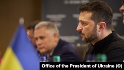 Україна не має часу для «довготривалої роботи» над тим, як прийти до миру у війни з Росією, йдеться у заяві президента Володимира Зеленського