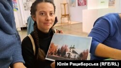 Переселенці з Вугледара та Волновахи малюють рідні міста