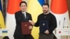 Володимир Зеленський також подякував прем’єру Японії за військову, гуманітарну, фінансову та санкційну підтримку, яку ця країна надає Україні
