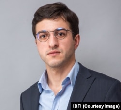 გიორგი დავითური, დამოუკიდებელი კომისიის ერთ-ერთი წევრი