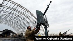 Громадян просять бути в укриттях (фото ілюстративне)