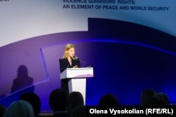Віцепрем’єрка з питань європейської та євроатлантичної інтеграції Ольга Стефанішина під час конференції «Відновлення прав постраждалих від сексуального насильства, повʼязаного з конфліктом: елемент миру та світової безпеки». Київ, 4 березня 2024 року