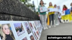 Акція солідарності з цивільними полоненими та військовополоненими Маріупольського гарнізону «Не мовчи! Полон вбиває!». Рейнфельден, 18 травня 2024 року