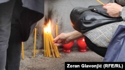 Maloletni učenik osnovne škole "Vladislav Ribnikar" u centru Beograda ubio je 3. maja 2023. devet vršnjaka i školskog čuvara.